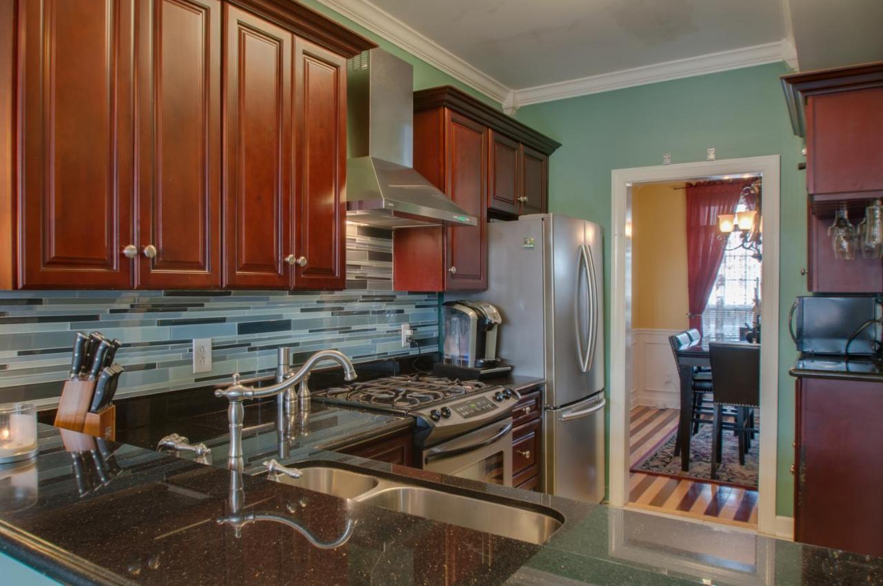 Vacation Home 5 Mins To Down Town 2 Bedrooms 2 Baths Garden Area Hot Tub Nashville Dış mekan fotoğraf