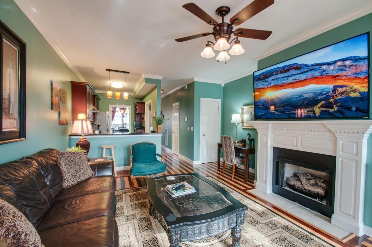 Vacation Home 5 Mins To Down Town 2 Bedrooms 2 Baths Garden Area Hot Tub Nashville Dış mekan fotoğraf